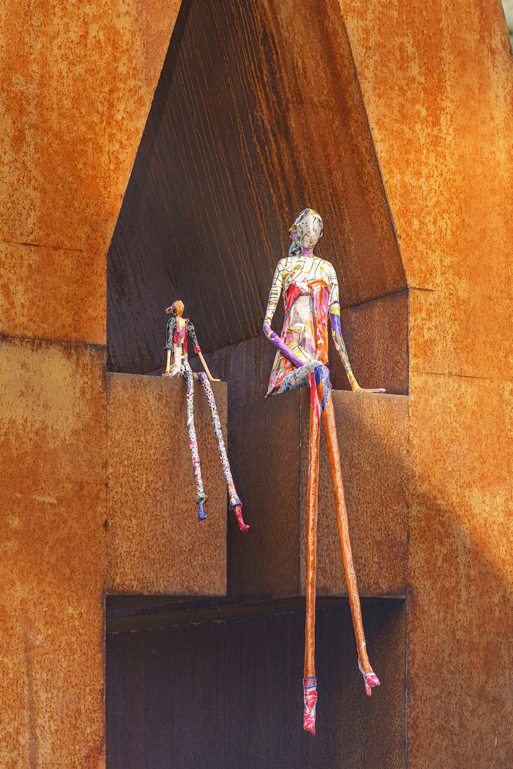 Sculptures Tutti-i-colori and Poppy - Astrid Huisman-Biemans